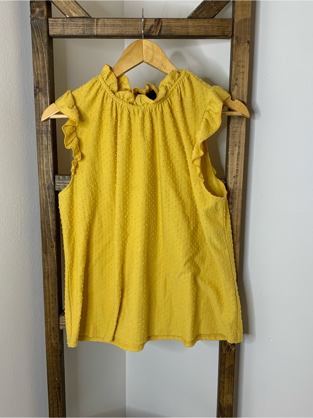 W5 Yellow Ruffled Swiss Dot Sleeveless Top Size L